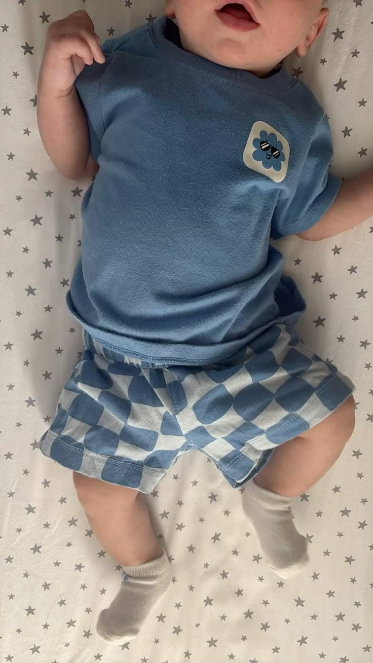 Tummy time with little ones